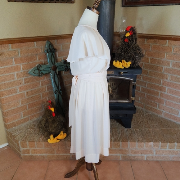 Vintage 70s Henry Lee Ivory Dress Size 8 - Picture 5 of 7